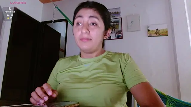 Snapshot of danna_peterson1 chatting on 03-05-25, 08:00 danna peterson1 online show from 03-05-25, 08:00