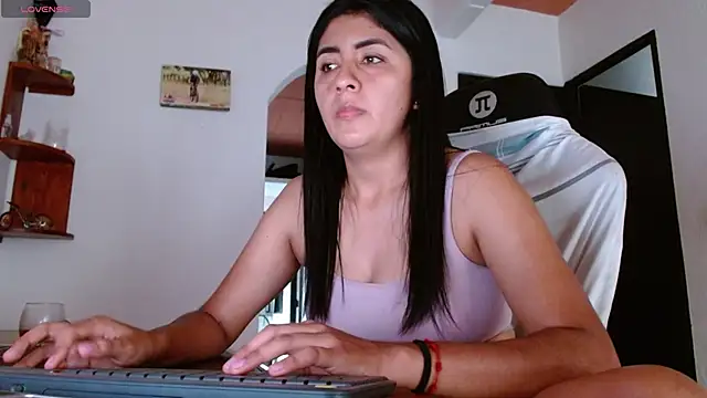 Snapshot of danna_peterson1 chatting on 03-11-25, 07:58 danna peterson1 online show from 03-11-25, 07:58