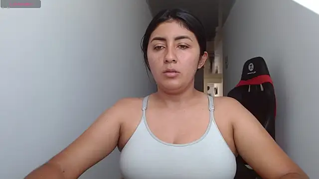 Snapshot of danna_peterson1 chatting on 09-29-25, 07:40 danna peterson1 online show from 09-29-25, 07:40