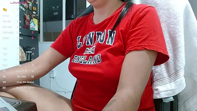 Snapshot of danna_peterson1 chatting on 01-12-26, 03:12 danna peterson1 online show from 01-12-26, 03:12