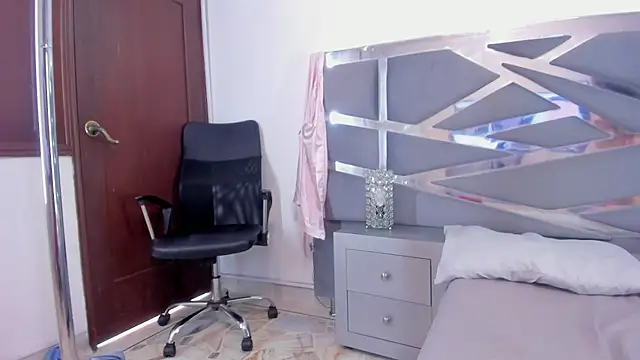 DashaFoxxx online show from 01-15-25, 06:29