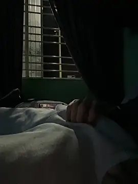 MephiticBermudas online show from 10-08-25, 03:15