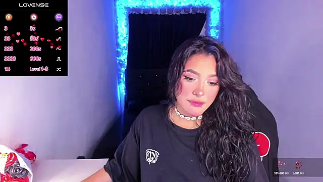 Snapshot of Mariana_Hasper_ chatting on 03-20-25, 09:02 Mariana Hasper  online show from 03-20-25, 09:02