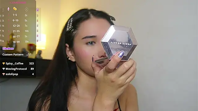 Snapshot of AlessiaVix chatting on 01-12-25, 05:33 AlessiaVix online show from 01-12-25, 05:33