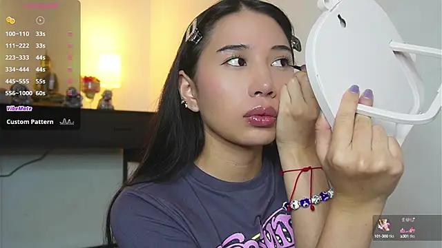 Snapshot of AlessiaVix chatting on 01-14-25, 05:01 AlessiaVix online show from 01-14-25, 05:01