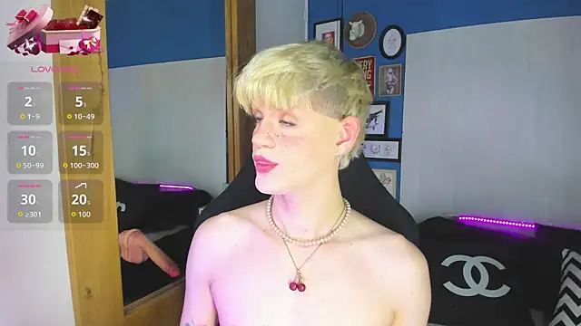 Snapshot of VladHellsing4 chatting on 01-06-26, 02:10 VladHellsing4 online show from 01-06-26, 02:10