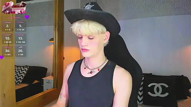 Snapshot of VladHellsing4 chatting on 02-26-26, 02:27 VladHellsing4 online show from 02-26-26, 02:27