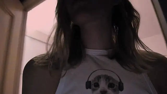 MiaDavis21 online show from 02-06-25, 09:06