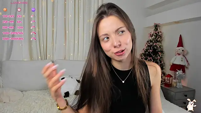 Snapshot of Goldy_Grace_ chatting on 12-18-25, 12:00 Goldy Grace online show from 12-18-25, 12:00