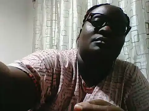 Snapshot of Hotwife8 chatting on 02-10-26, 09:19 Hotwife8 online show from 02-10-26, 09:19