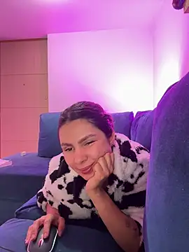 SofiaG  online show from 01-25-25, 02:36