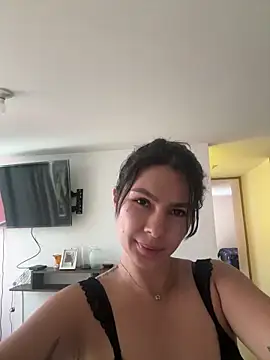 SofiaG  online show from 02-06-25, 02:15