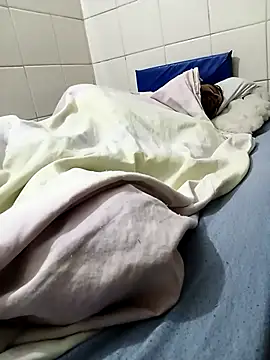 lele9457 online show from 10-30-25, 10:06