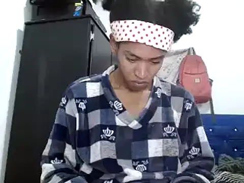 Snapshot of miriam775 chatting on 12-04-24, 11:19 miriam775 online show from 12-04-24, 11:19