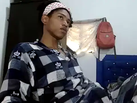 Snapshot of miriam775 chatting on 12-04-24, 02:26 miriam775 online show from 12-04-24, 02:26