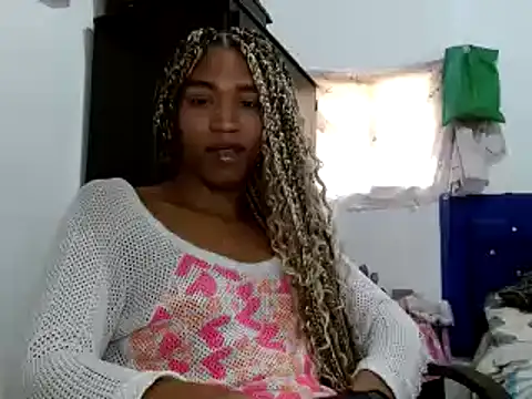 Snapshot of miriam775 chatting on 12-31-24, 03:31 miriam775 online show from 12-31-24, 03:31