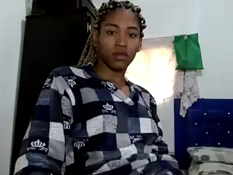 Snapshot of miriam775 chatting on 01-07-25, 12:41 miriam775 online show from 01-07-25, 12:41