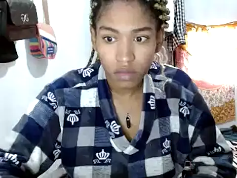 Snapshot of miriam775 chatting on 01-24-25, 12:31 miriam775 online show from 01-24-25, 12:31