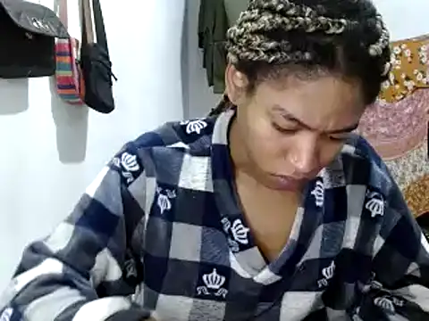 Snapshot of miriam775 chatting on 03-09-25, 10:19 miriam775 online show from 03-09-25, 10:19