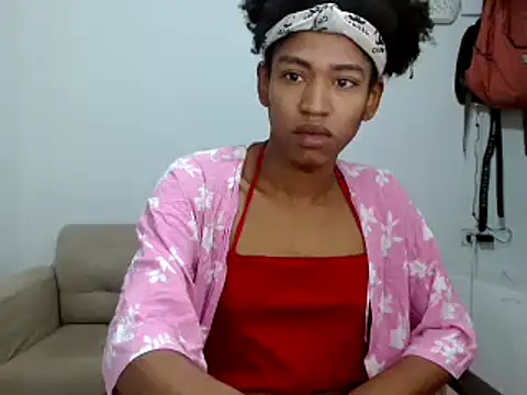 Snapshot of miriam775 chatting on 11-13-25, 10:58 miriam775 online show from 11-13-25, 10:58