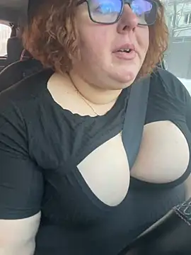 Snapshot of Tania-myr87_ZD chatting on 12-18-24, 09:25 Tania-myr87 ZD online show from 12-18-24, 09:25