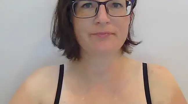 Snapshot of CrimsonMistress chatting on 01-25-25, 12:17 CrimsonMistress online show from 01-25-25, 12:17