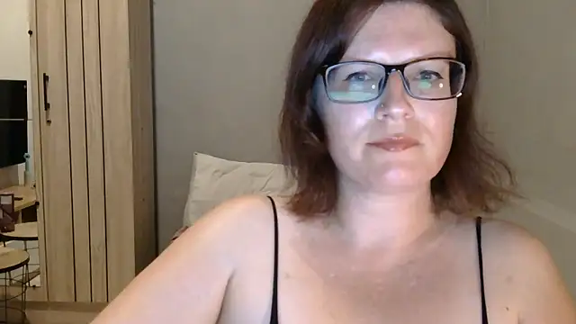 Snapshot of CrimsonMistress chatting on 10-05-25, 10:18 CrimsonMistress online show from 10-05-25, 10:18