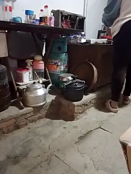 JasminePham online show from 12-23-24, 04:22