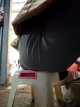 JasminePham online show from 02-22-25, 03:23