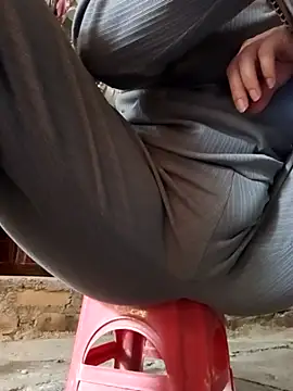 JasminePham online show from 03-03-25, 07:21