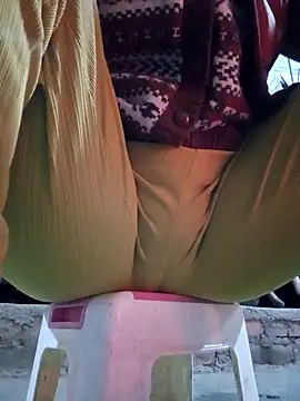 JasminePham online show from 03-07-25, 01:09