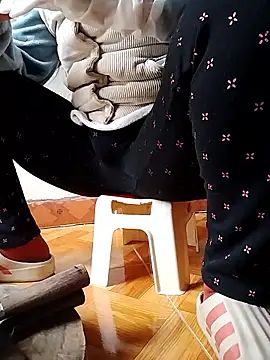 JasminePham online show from 01-06-26, 02:37