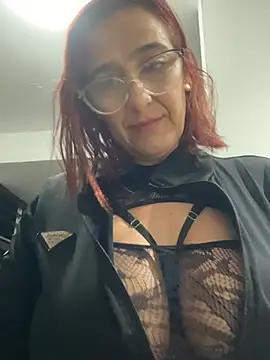 Snapshot of anastasia_and_jordan chatting on 02-11-26, 08:30 anastasia and jordan online show from 02-11-26, 08:30