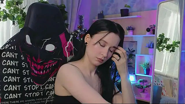 Snapshot of KiraLiLime chatting on 02-27-25, 12:34 KiraLiLime online show from 02-27-25, 12:34