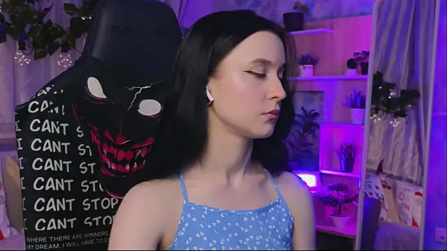 Snapshot of KiraLiLime chatting on 03-01-25, 07:37 KiraLiLime online show from 03-01-25, 07:37