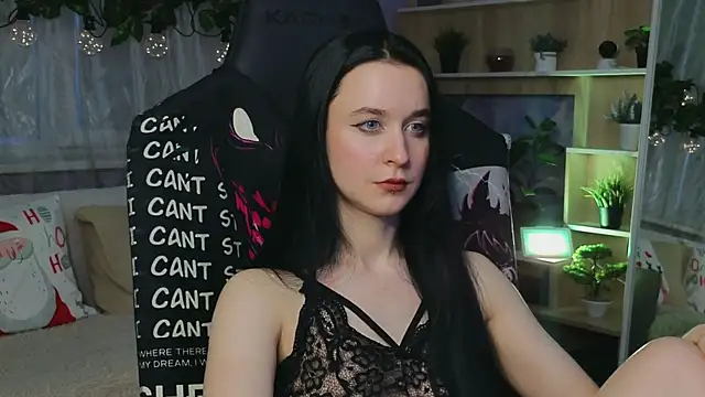 Snapshot of KiraLiLime chatting on 03-13-25, 03:28 KiraLiLime online show from 03-13-25, 03:28