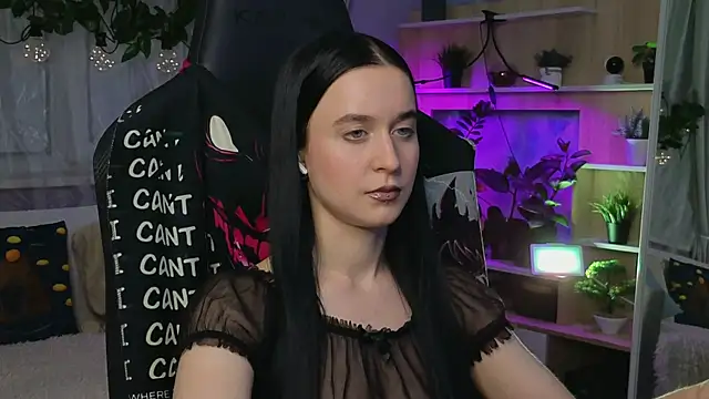 Snapshot of KiraLiLime chatting on 03-20-25, 09:02 KiraLiLime online show from 03-20-25, 09:02