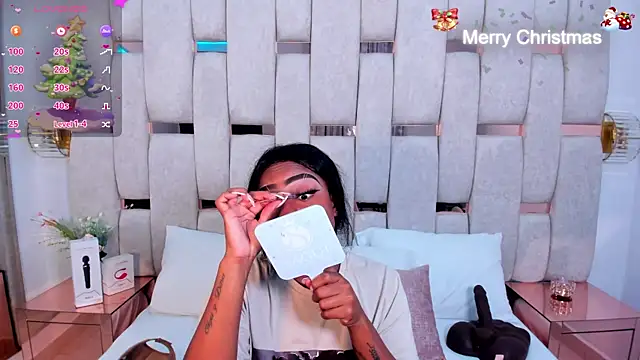 Snapshot of mia_schwarz chatting on 12-16-24, 05:17 mia schwarz online show from 12-16-24, 05:17