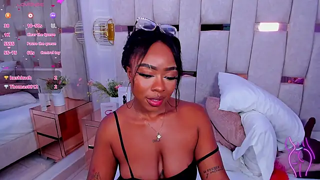 Snapshot of mia_schwarz chatting on 01-24-25, 12:52 mia schwarz online show from 01-24-25, 12:52