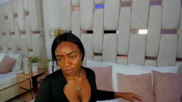 Snapshot of mia_schwarz chatting on 01-26-25, 08:23 mia schwarz online show from 01-26-25, 08:23