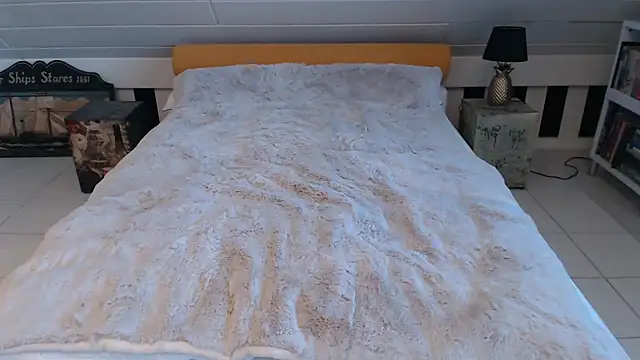 Greyhound70 online show from 09-14-25, 09:08