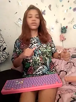 Snapshot of 1CANDYLOVE chatting on 03-03-25, 06:33 1CANDYLOVE online show from 03-03-25, 06:33