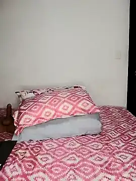 Snapshot of LalitaQueen chatting on 03-09-25, 03:32 LalitaQueen online show from 03-09-25, 03:32