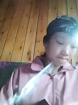 Snapshot of lytamye chatting on 12-14-24, 01:50 lytamye online show from 12-14-24, 01:50