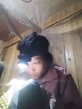 Snapshot of lytamye chatting on 12-31-24, 10:04 lytamye online show from 12-31-24, 10:04