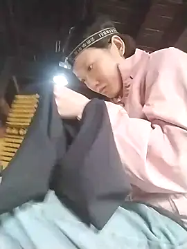 Snapshot of lytamye chatting on 01-16-25, 04:17 lytamye online show from 01-16-25, 04:17