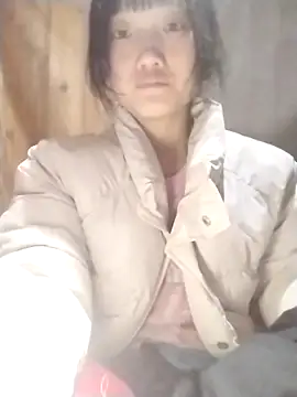 Snapshot of lytamye chatting on 02-25-25, 12:24 lytamye online show from 02-25-25, 12:24