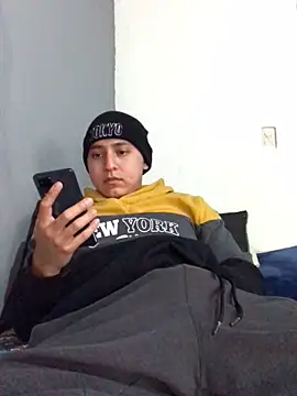 Snapshot of Slow_Kmazutra chatting on 01-28-25, 06:17 Slow Kmazutra online show from 01-28-25, 06:17