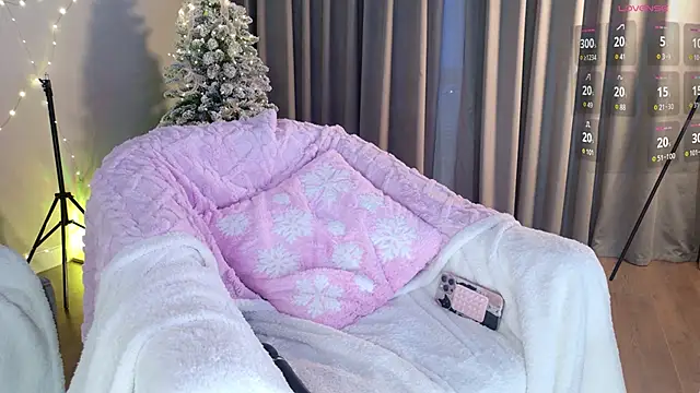 Snapshot of KitayamaChu chatting on 01-02-25, 02:54 KitayamaChu online show from 01-02-25, 02:54