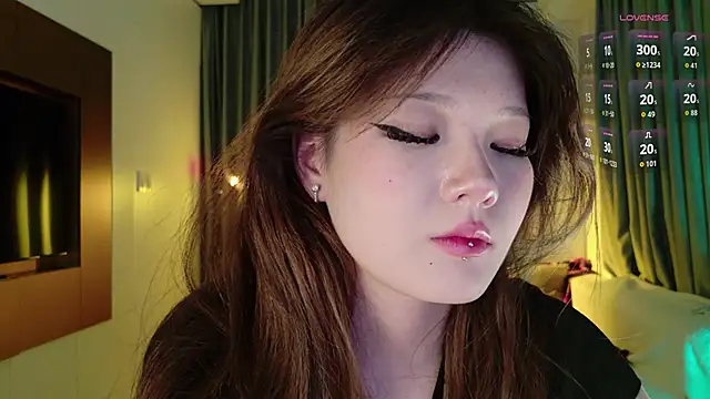 KitayamaChu online show from 11-21-25, 12:26